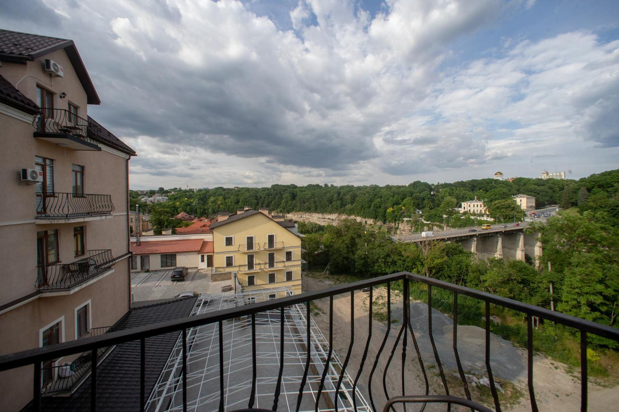 Apartments U Ratushi Camenița Exterior foto