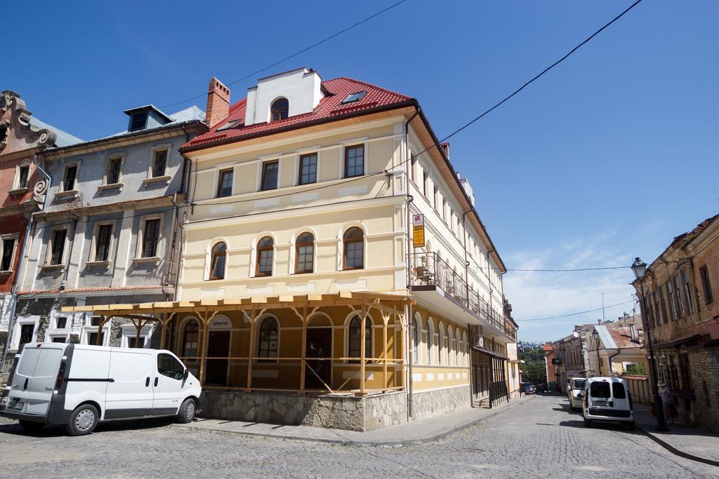 Apartments U Ratushi Camenița Exterior foto